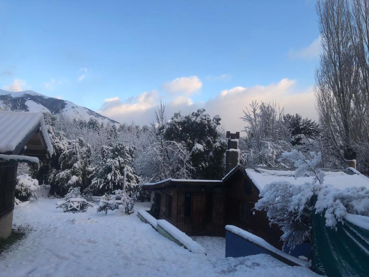 Cuatro Cerros Hostel San Carlos de Bariloche Exterior photo