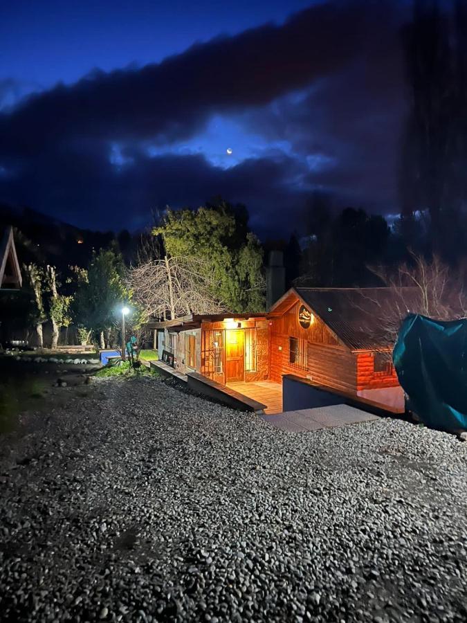 Cuatro Cerros Hostel San Carlos de Bariloche Exterior photo